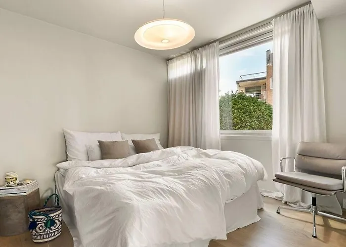 Modern & Spacious Apartment! In